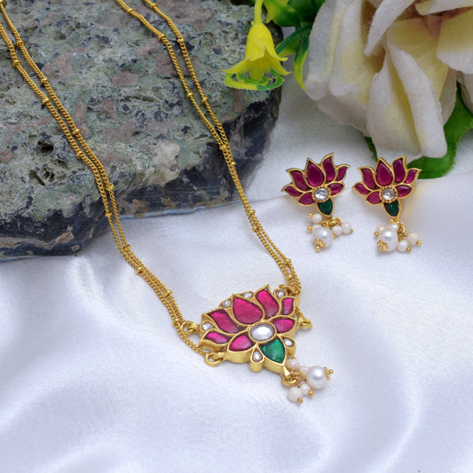 Lotus Pendant 